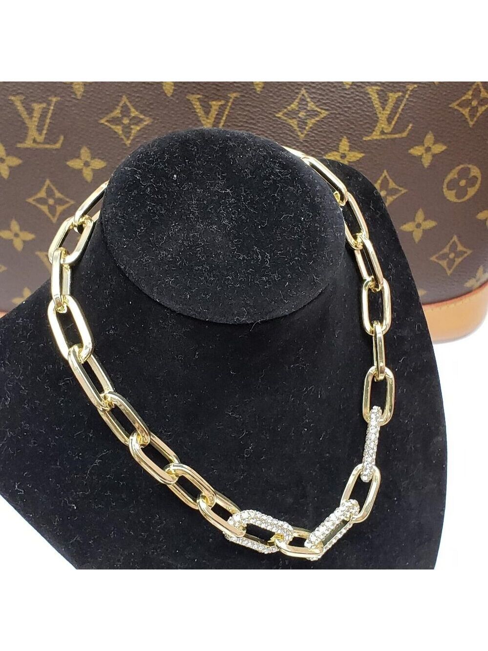Authentic Louis Vuitton Lock & Key w/ Unbranded Gold Plated Gold Chain Necklace - Picture 2 of 8